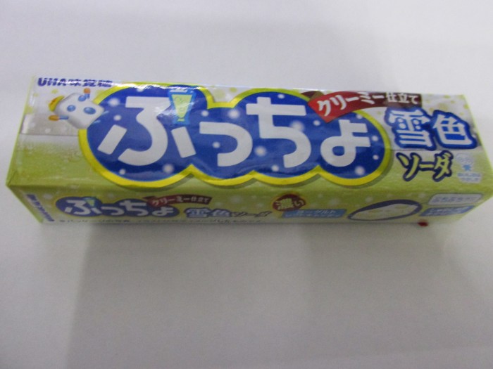 【コンビニ新商品・お菓子】　味覚糖　ぷっちょ　雪色ソーダ　スティック　の巻の写真2