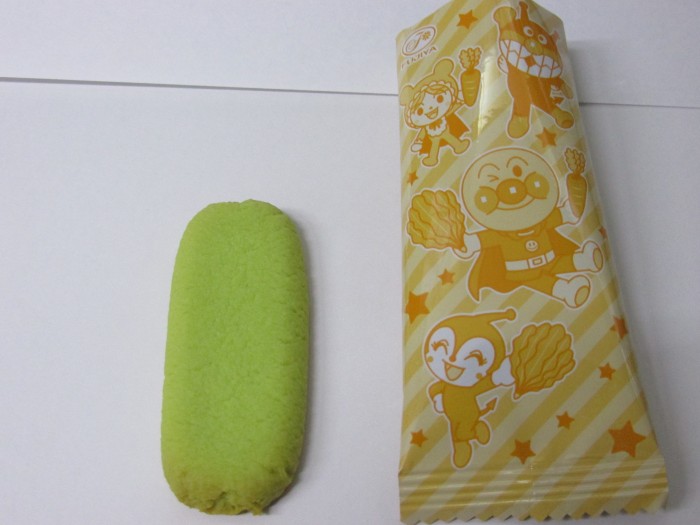 【コンビニ新商品・お菓子】　不二家　アンパンマン　国産野菜のソフトクッキー　の巻の写真5