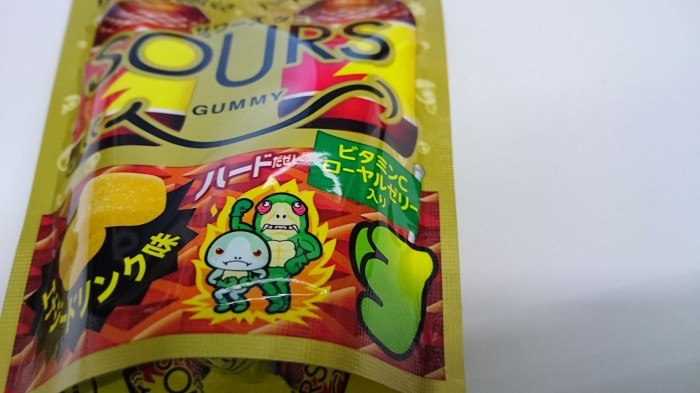 【コンビニ新商品・お菓子】　ノーベル　サワーズ　エナジードリンク味　の巻の写真3